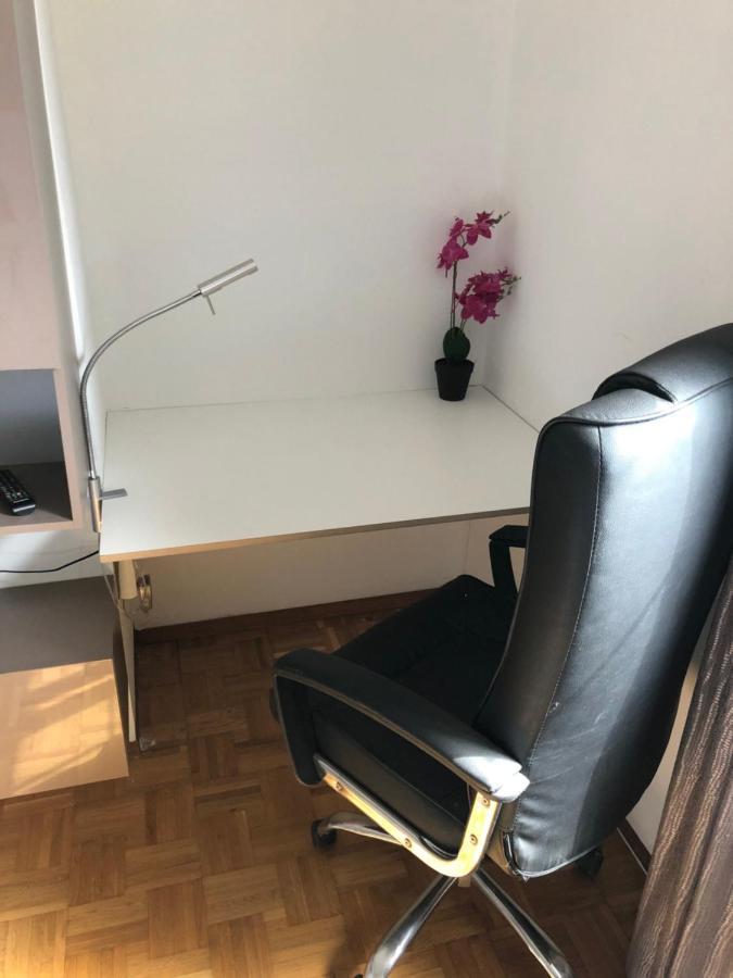 Fai'S Guesthouse Виднау Экстерьер фото